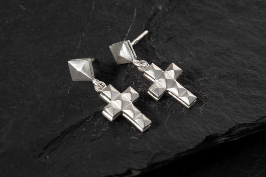 SMALL CROSS EARRING WITH STUD