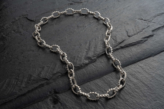 STUDDED OVAL CHAIN