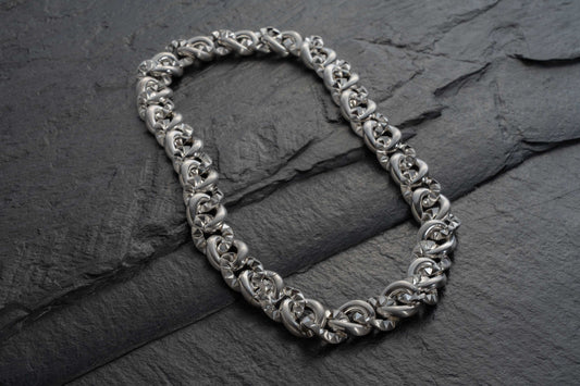 SLIM STUDDED GROUMETTE