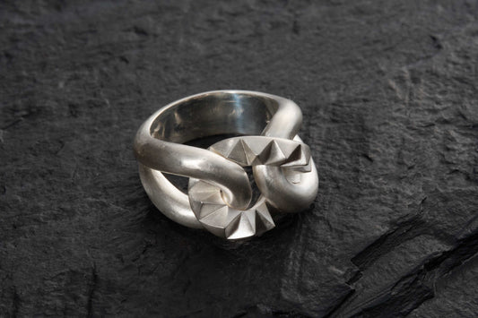 GROUMETTE STUDDED RING