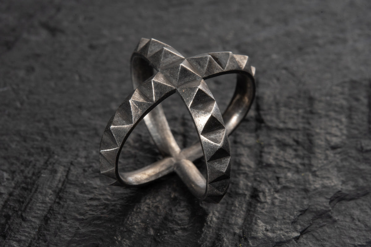 Crossed Bands Ring, oxidized finish – 925 sterling silver ring by Leony Jewellery
