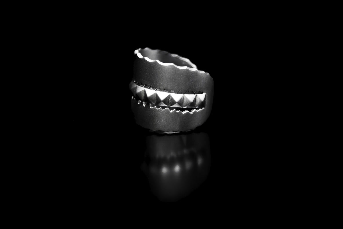 Line Small Stud Ring, second view – 925 sterling silver ring by Leony Jewellery
