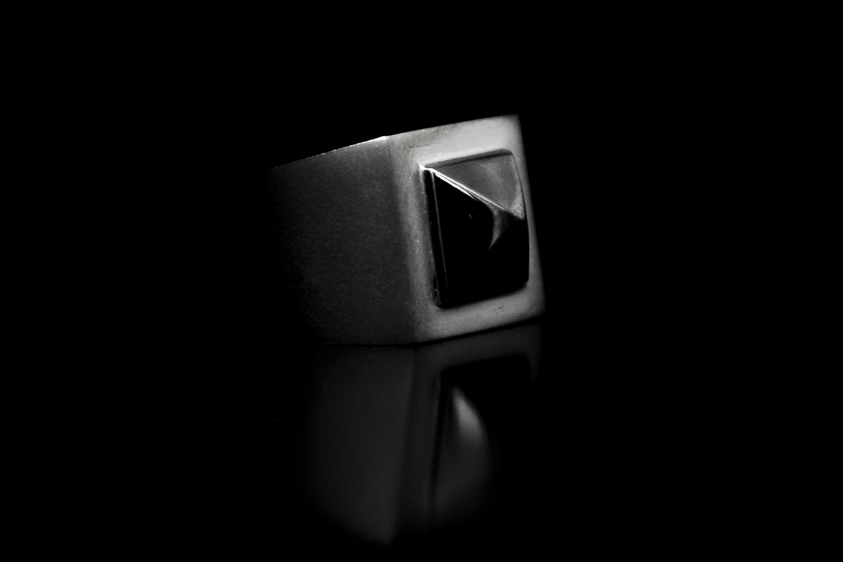 Mono Stud Ring – 925 sterling silver ring by Leony Jewellery