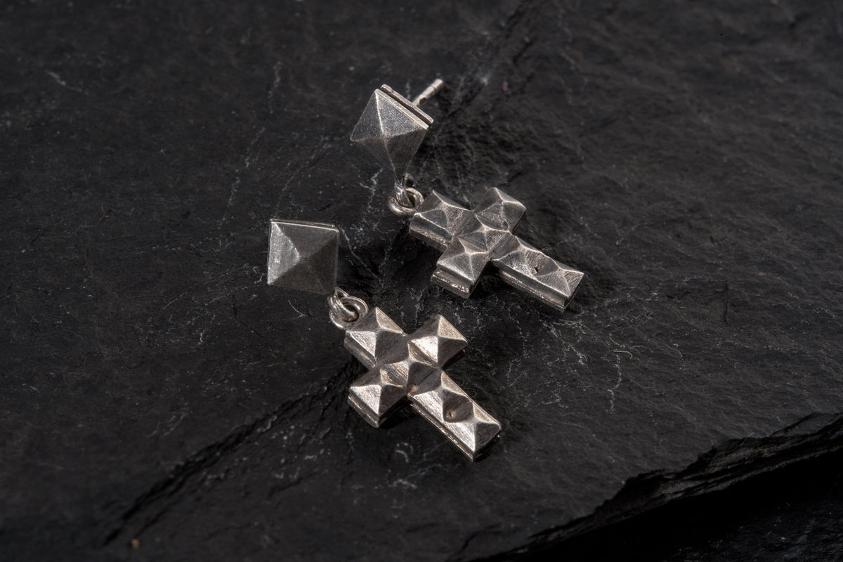 Small Cross Earring with Stud, oxidized finish – 925 sterling silver earring by Leony Jewellery