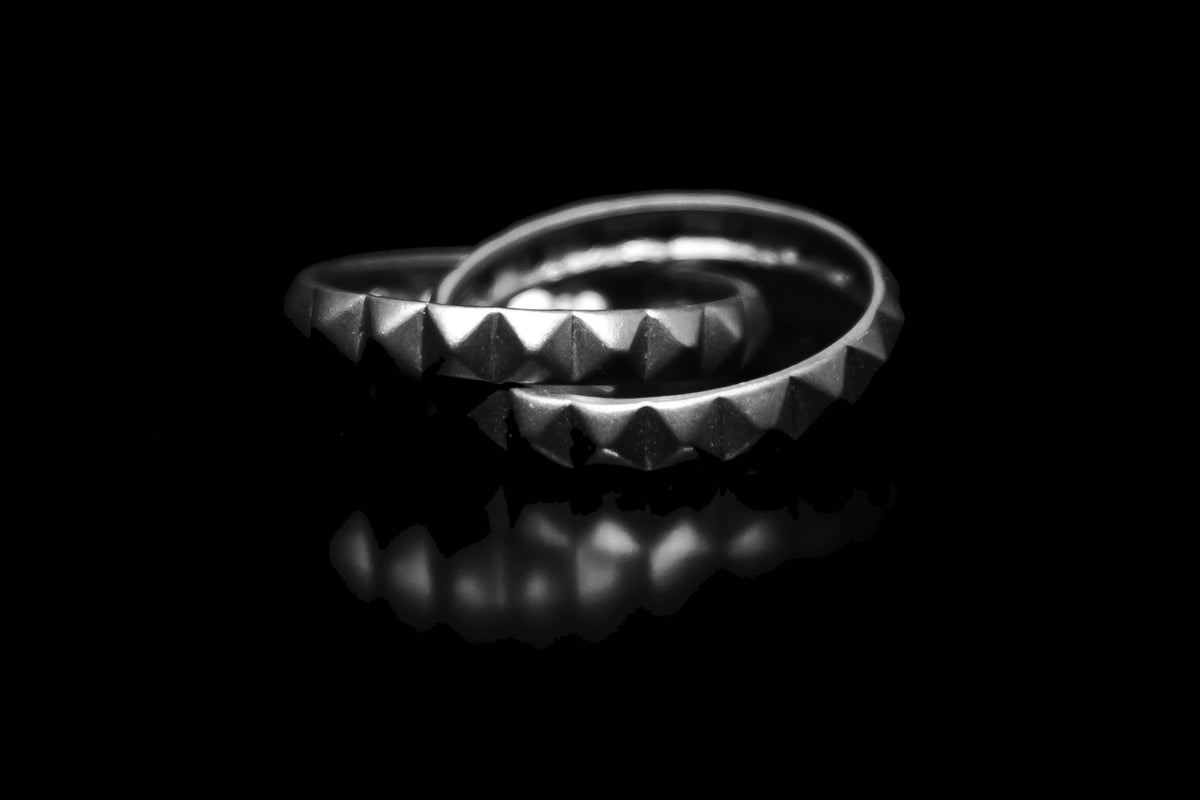Small Stud Wed Ring – 925 sterling silver ring by Leony Jewellery