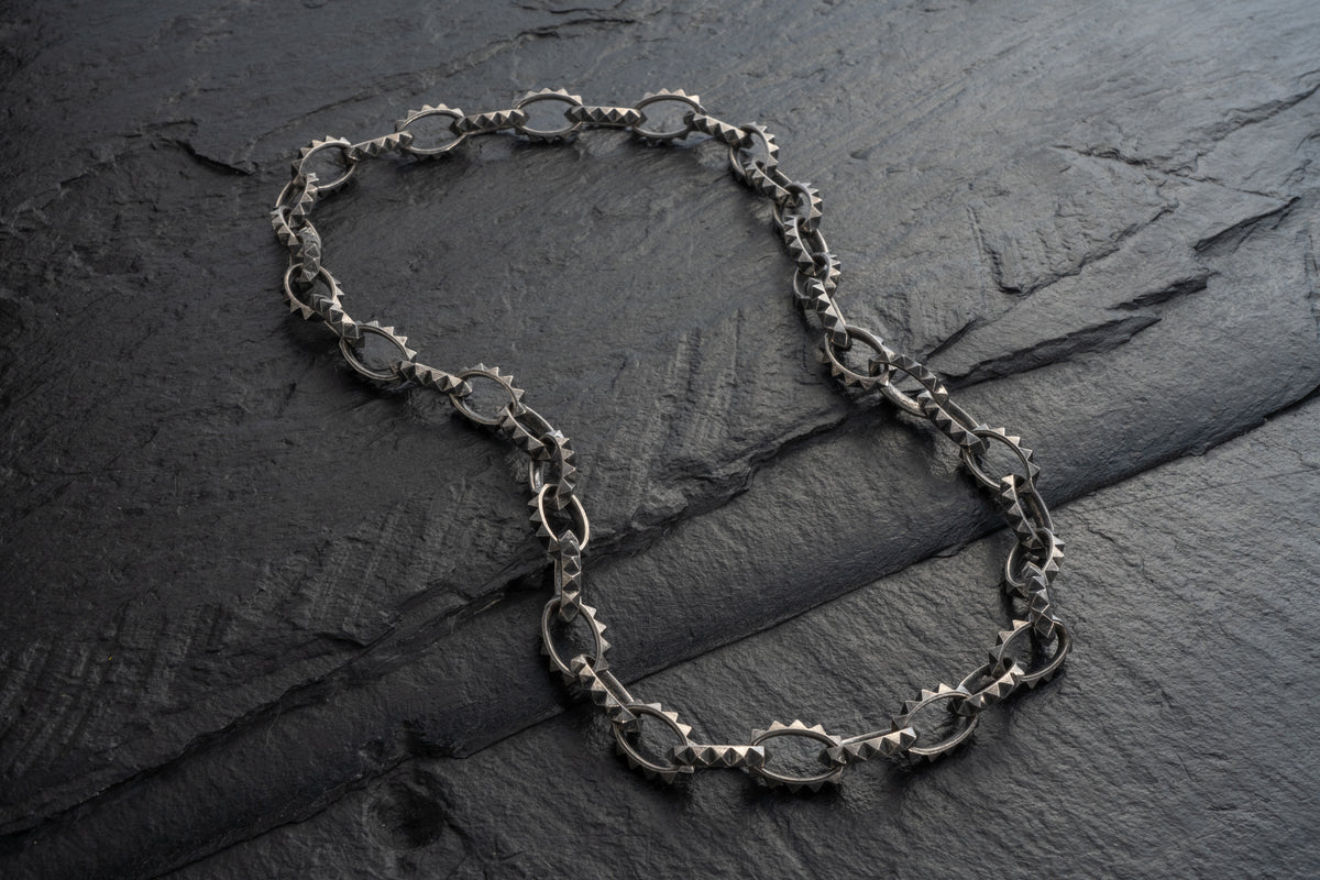Studded Oval Chain, oxidized finish – 925 sterling silver necklace by Leony Jewellery