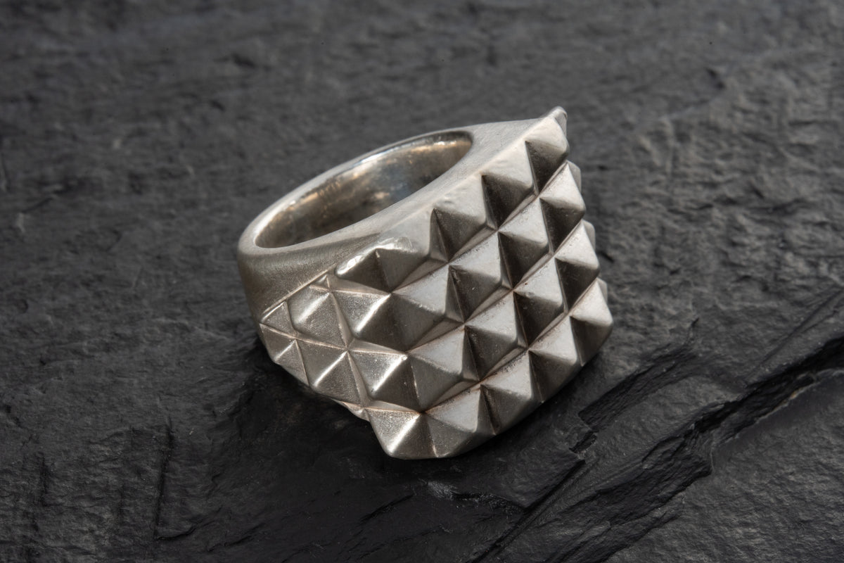 Studded Square Ring Empty – 925 sterling silver ring by Leony Jewellery