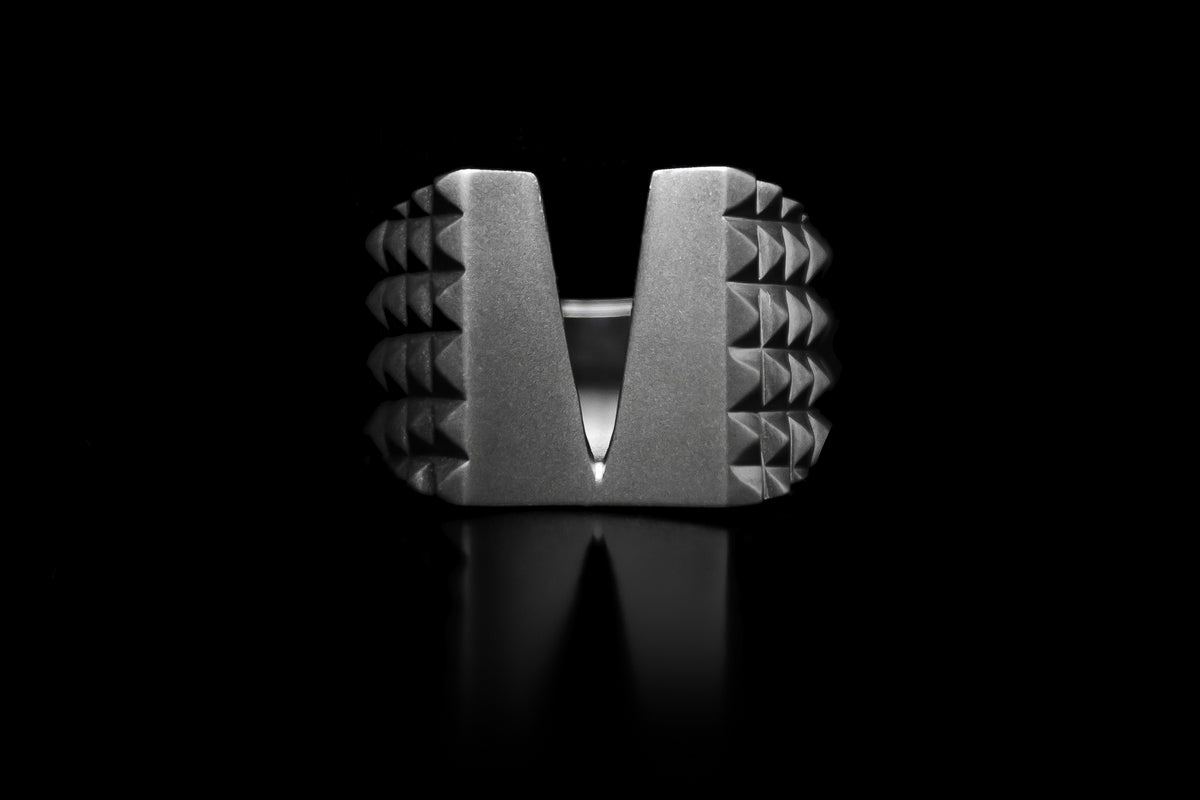V-Cut with Studs Ring – 925 sterling silver ring by Leony Jewellery