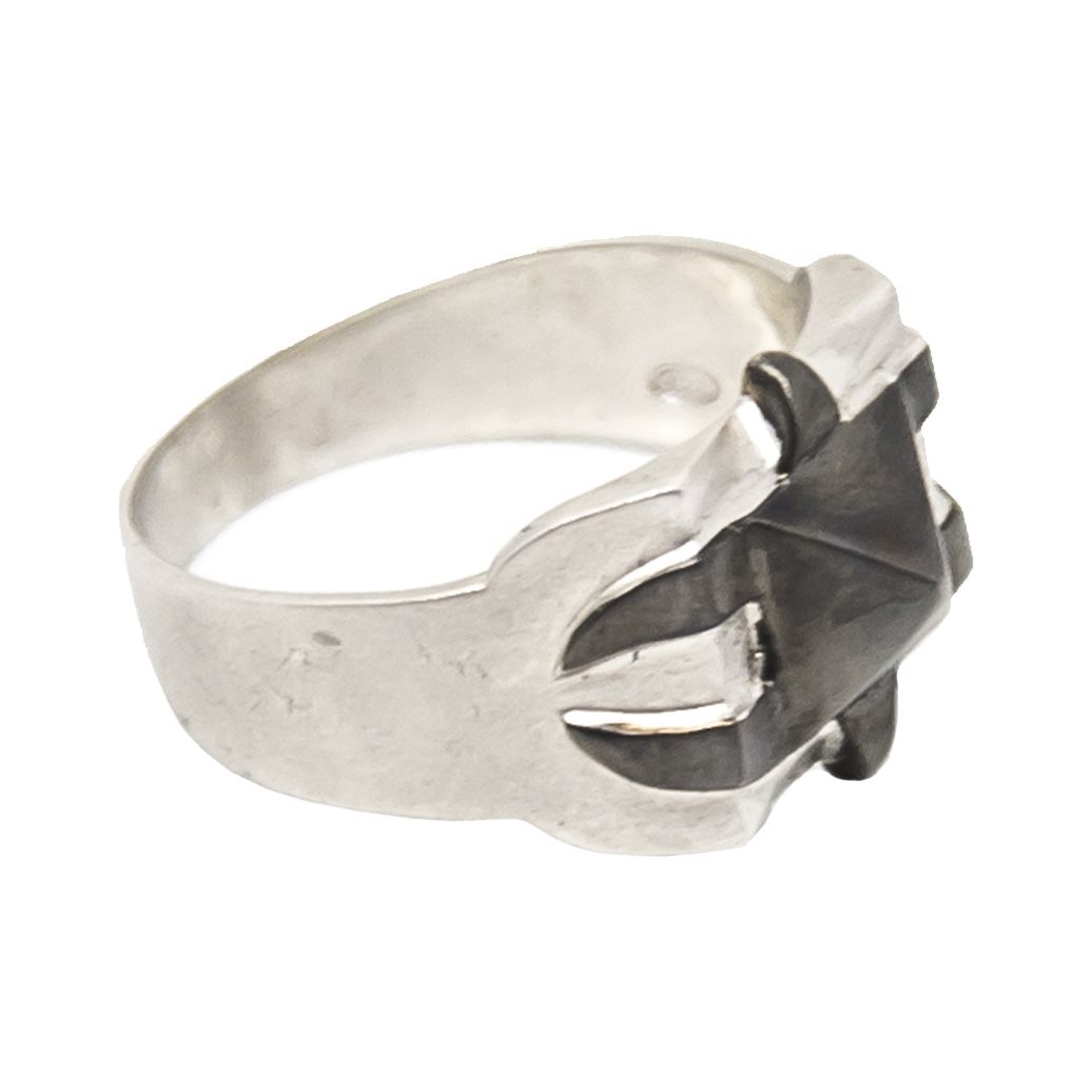 LEONY cross ring in silver and dark silver